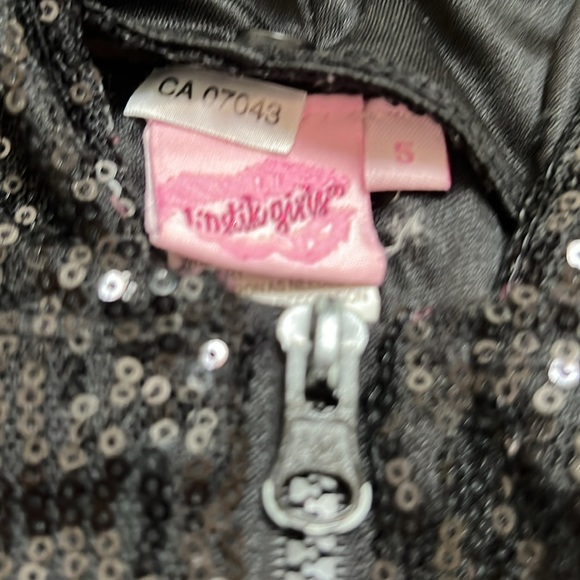 Gorgeous sequence hooded shirt sleeve jacket/shirt. - Picture 2 of 4